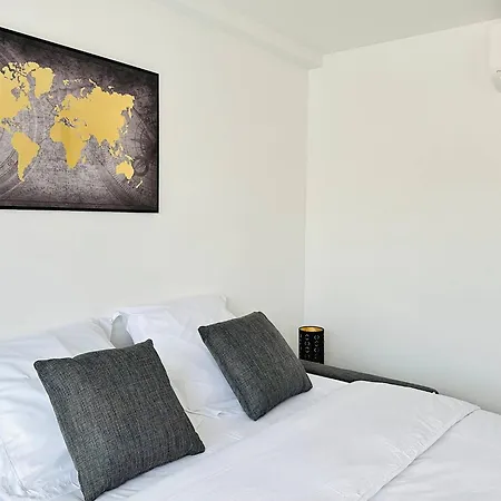 Appartement Le Royal Carnot Studio In Centre Cannes